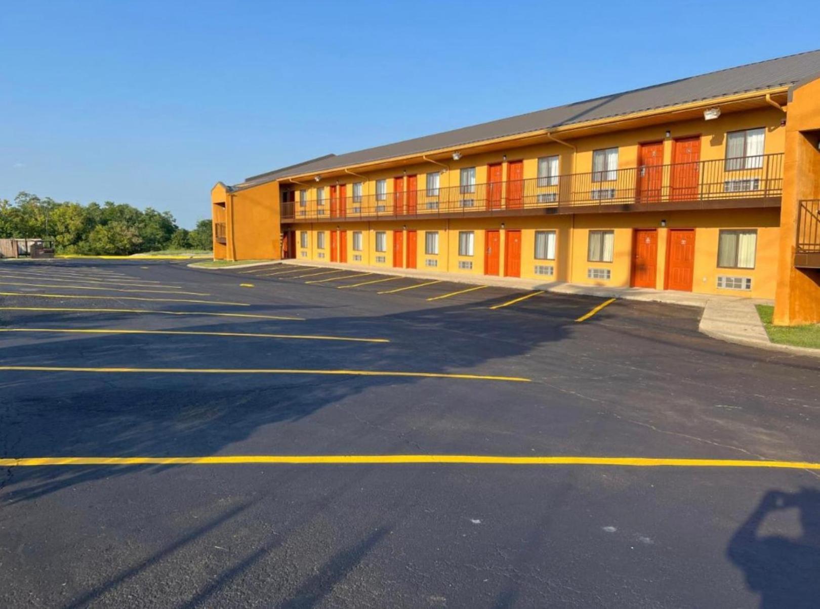 Value Stays By Oyo I-64 Winchester Exterior photo
