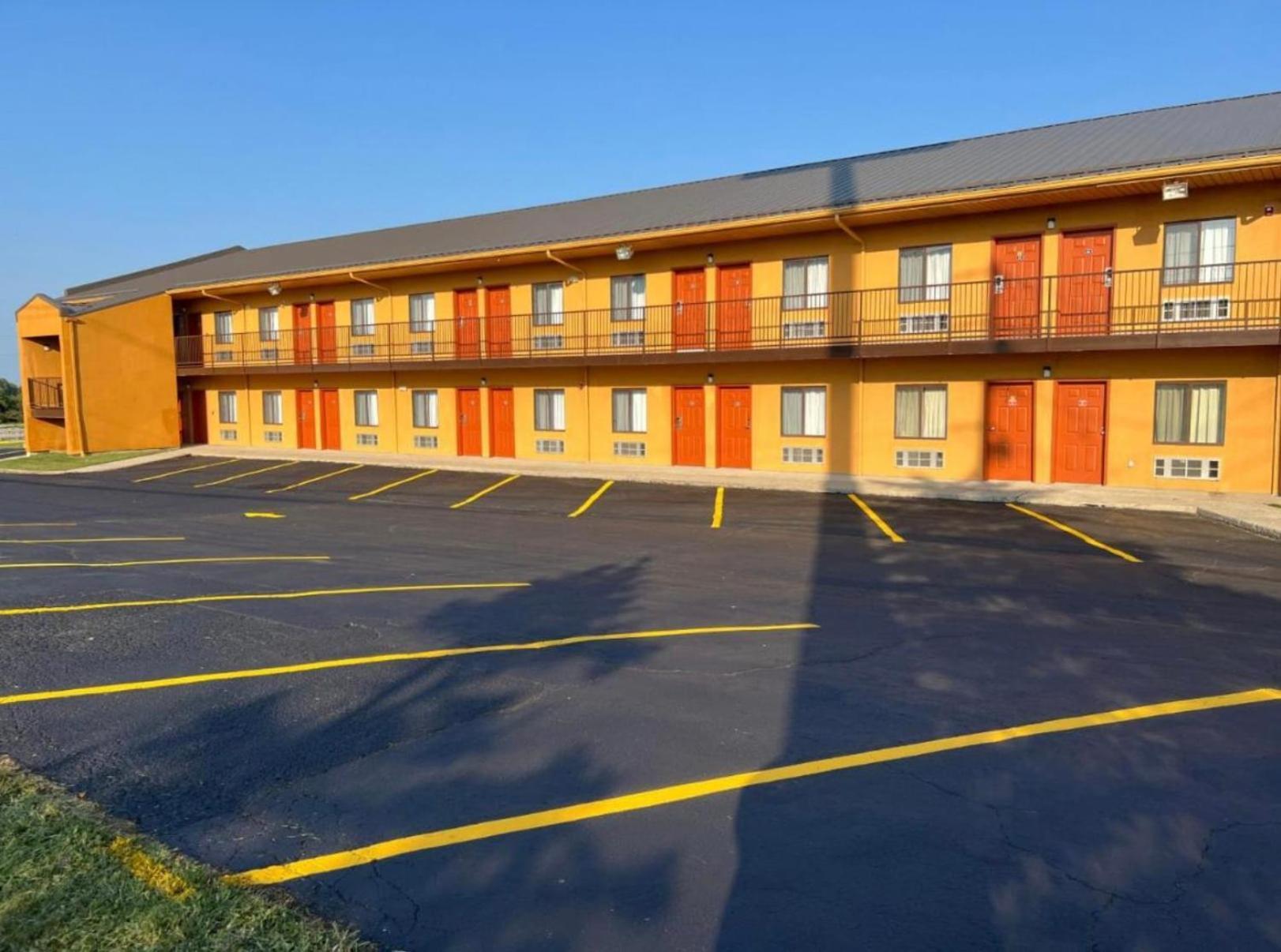 Value Stays By Oyo I-64 Winchester Exterior photo